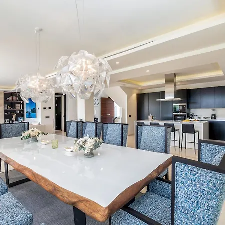 Eva Olivos Nueva Andalucia Villa Marbella