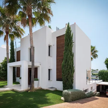 Eva Olivos Nueva Andalucia Marbella