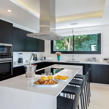Villa Eva Olivos Nueva Andalucia Marbella