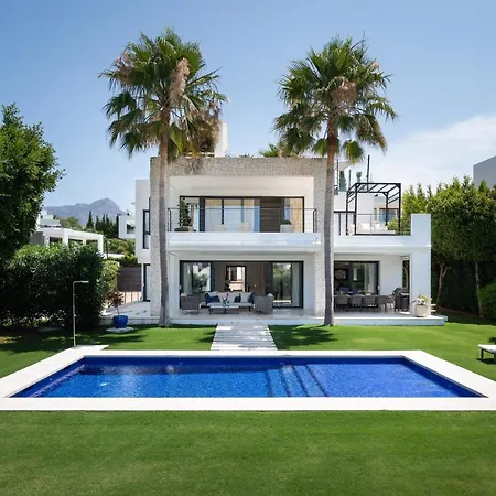 Eva Olivos Nueva Andalucia Marbella
