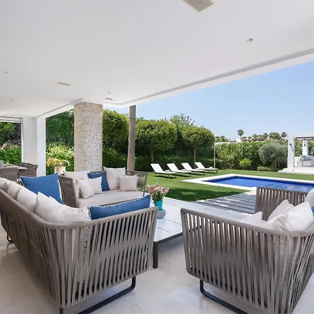 Eva Olivos Nueva Andalucia Villa *